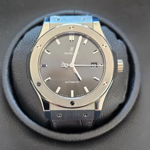 Hublot Classic Fusion Racing Grey 542.NX.7071.LR 42mm Titanium Gray