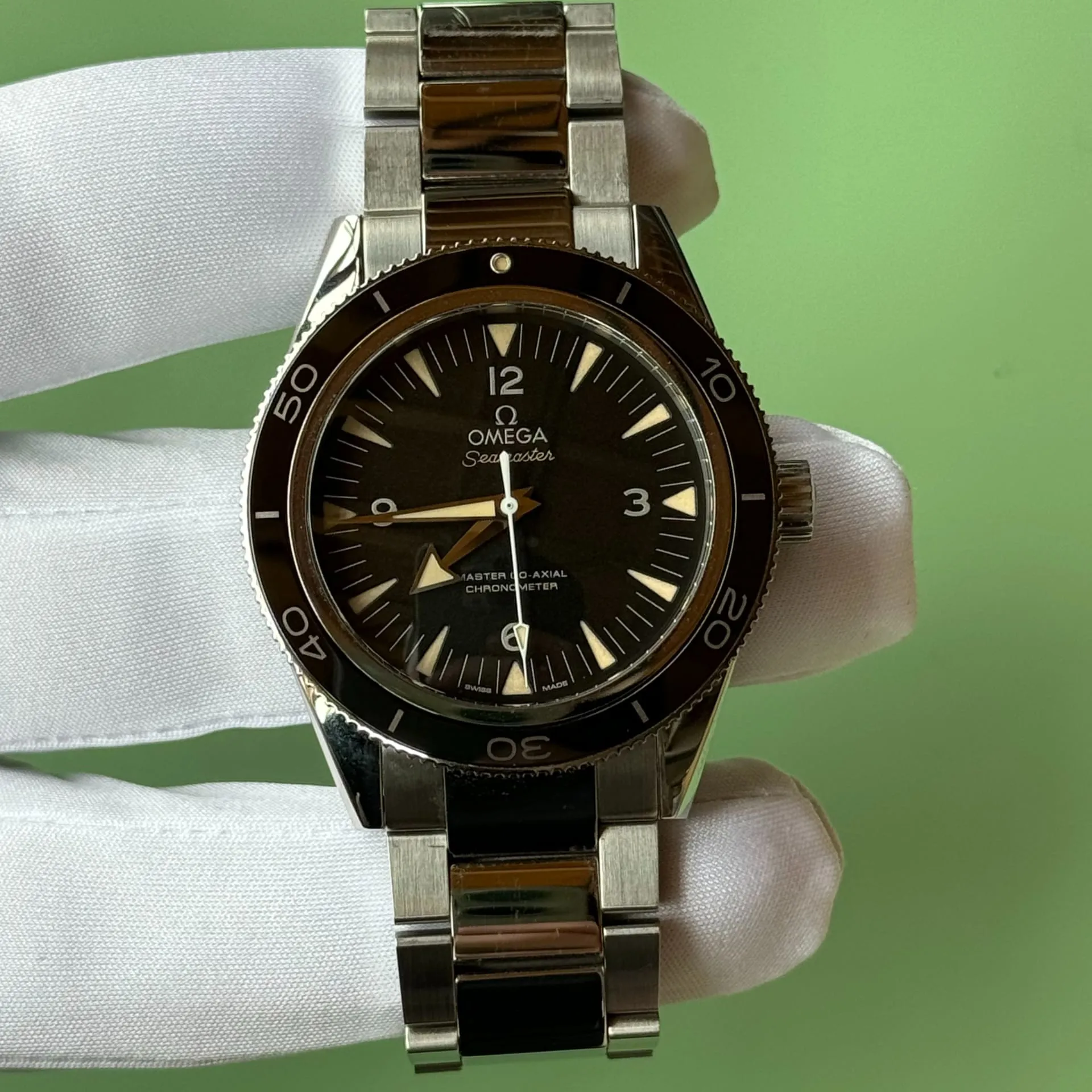 Omega Seamaster 300 233.30.41.21.01.001