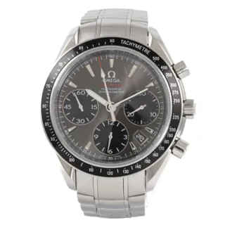 Omega Speedmaster Date 323.30.40.40.06.001 Stainless steel Gray