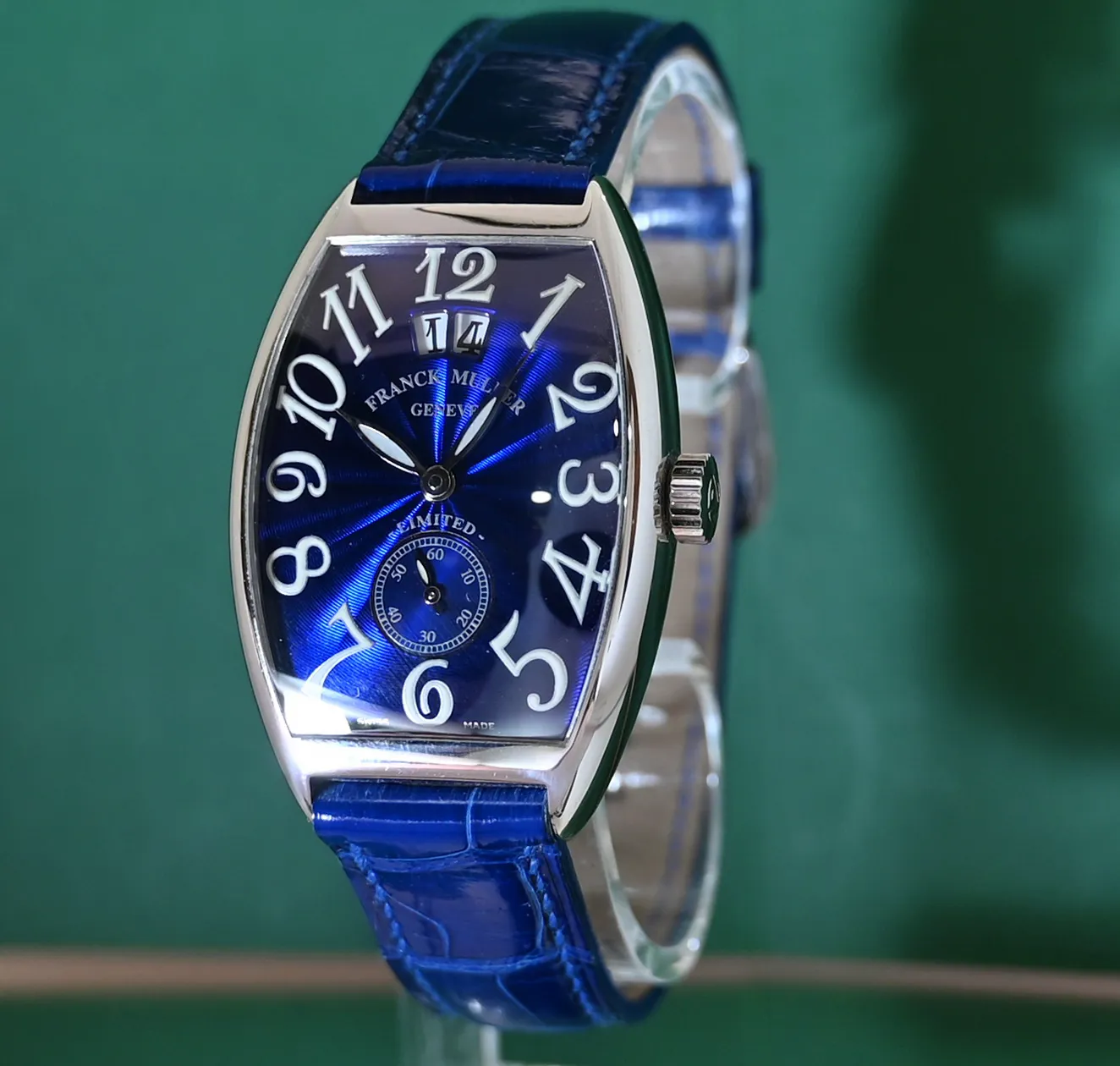 Franck Muller Curvex 2851 S6 30mm Yellow gold and 18k yellow gold Blue 1