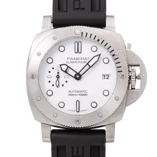 Panerai Submersible PAM02223 Stainless steel White