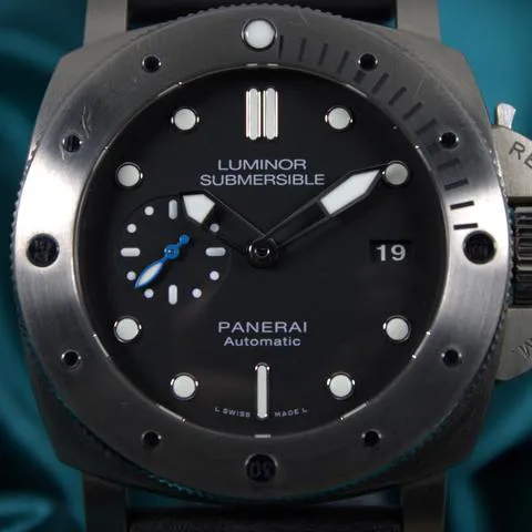 Panerai Submersible PAM 01305 47mm Titanium Black 1