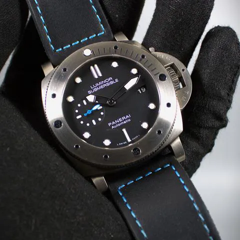 Panerai Submersible PAM 01305 47mm Titanium Black 6