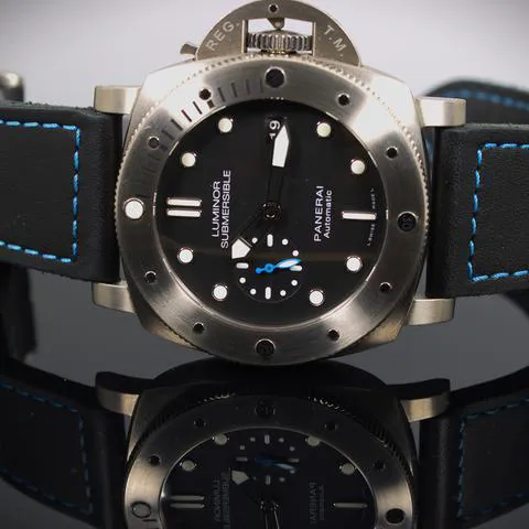 Panerai Submersible PAM 01305 47mm Titanium Black 11