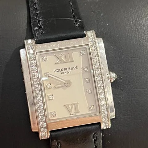 Patek Philippe Twenty~4 4920G-010 25mm White gold White 9