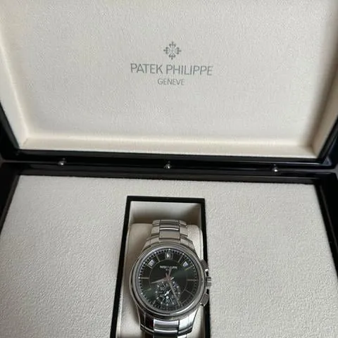 Patek Philippe Annual Calendar Chronograph 5905/1A-001 42mm Stainless steel Green