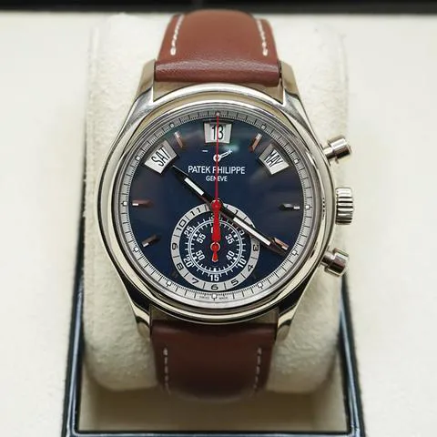 Patek Philippe Annual Calendar Chronograph 5960/01G-001 40.5mm White gold Blue