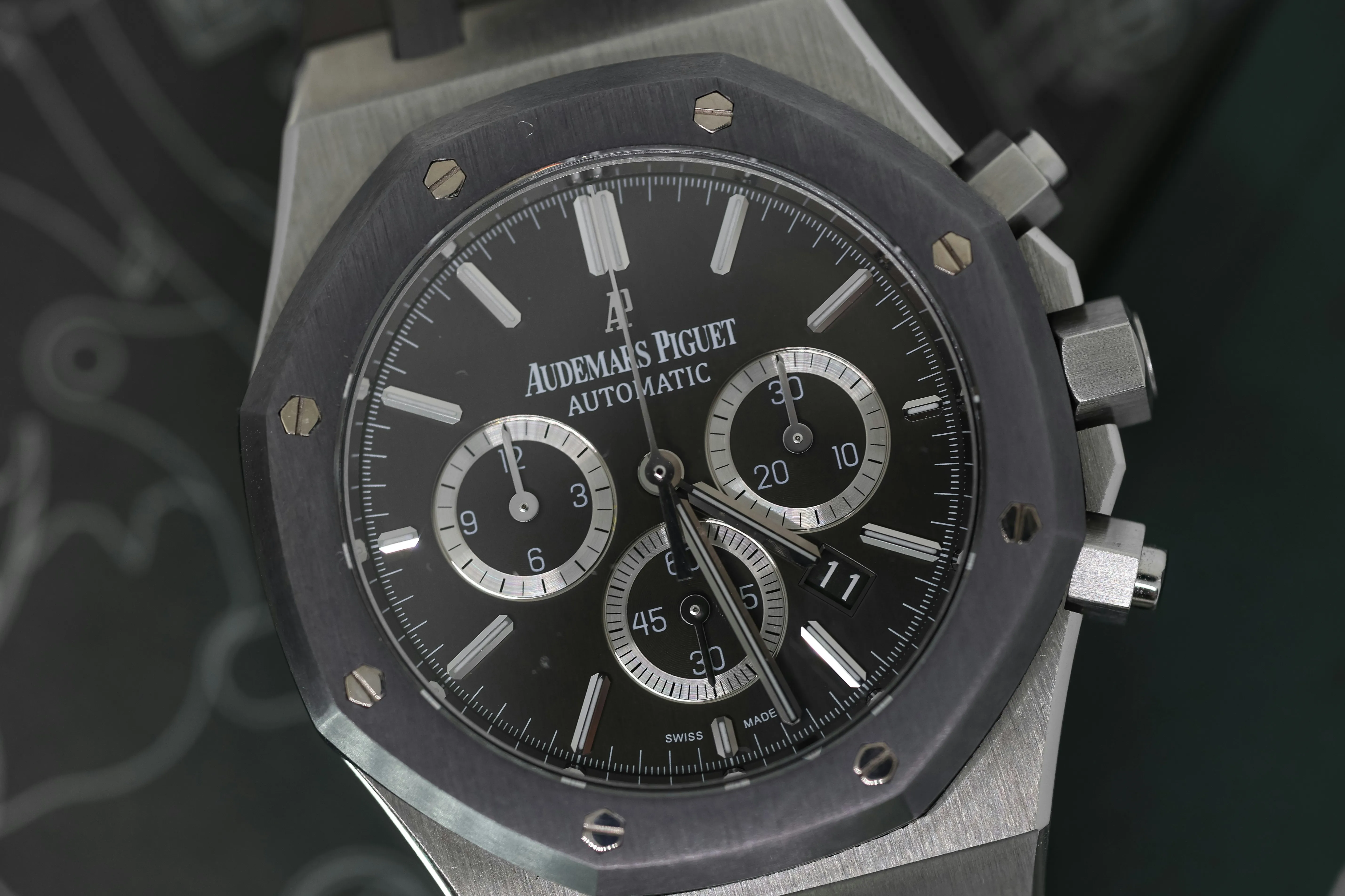 Audemars Piguet Royal Oak 26325TS.OO.D005CR.01 41mm Stainless steel and Tantalum Black 2