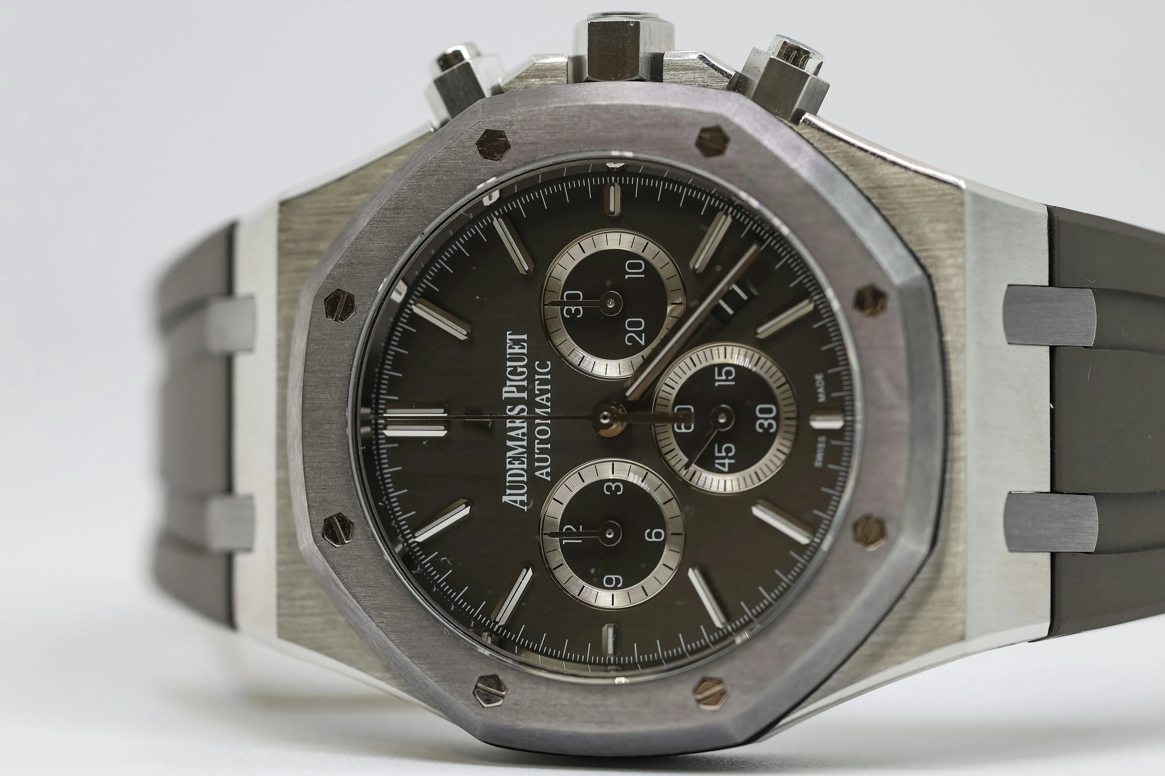 Audemars Piguet Royal Oak 26325TS.OO.D005CR.01 41mm Stainless steel and Tantalum Black 4