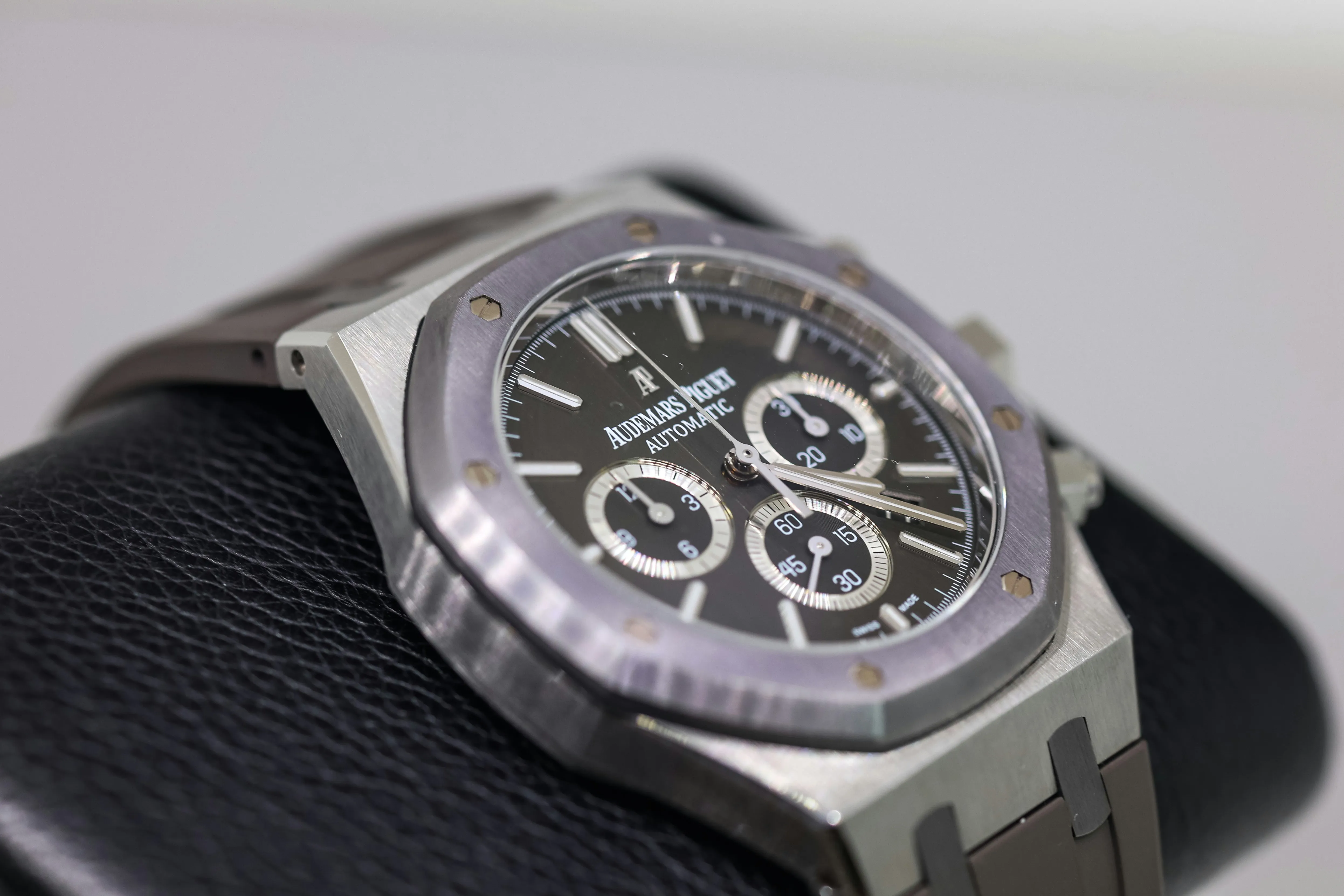 Audemars Piguet Royal Oak 26325TS.OO.D005CR.01 41mm Stainless steel and Tantalum Black 7