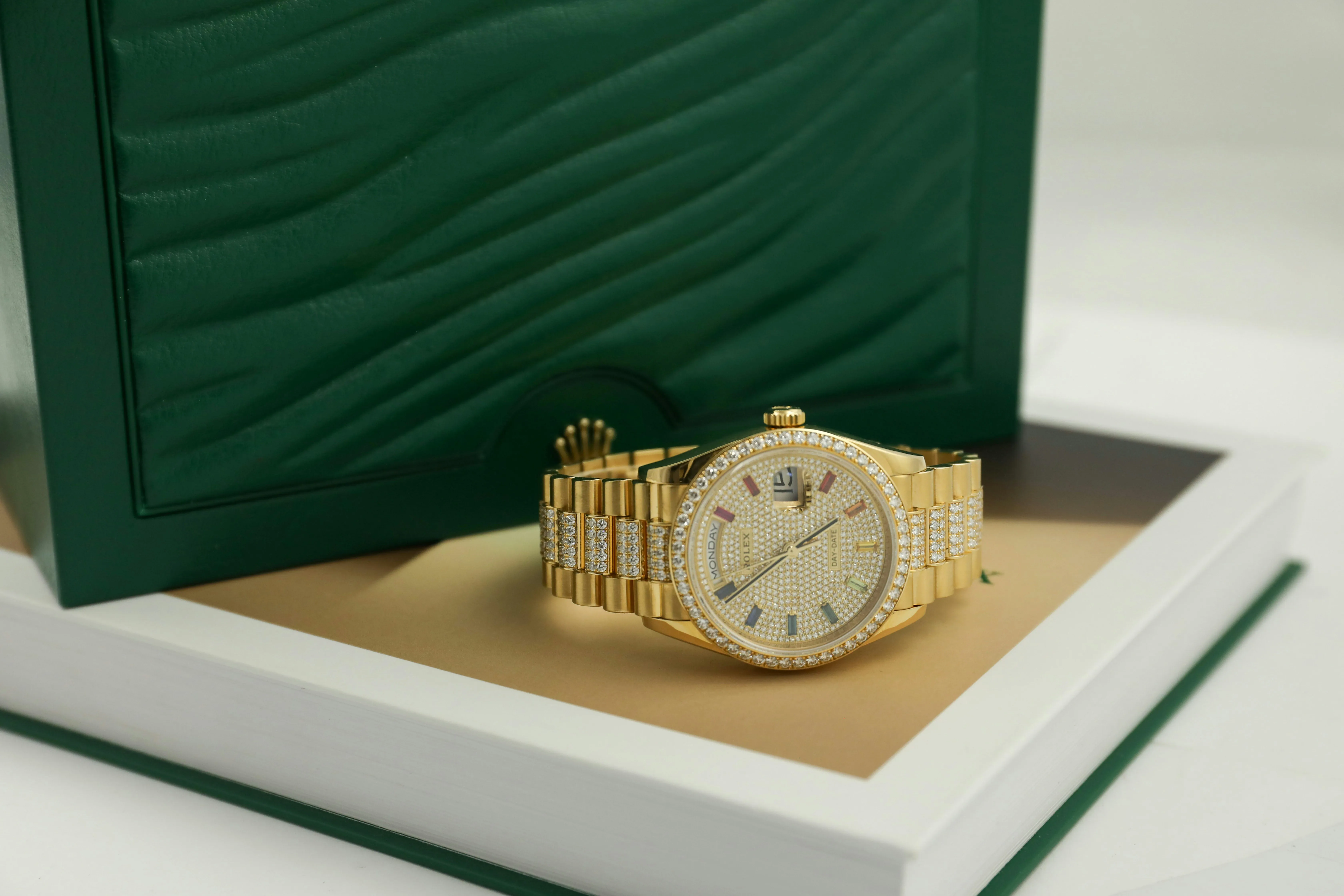 Rolex Day-Date 36 128348RBR 36mm Yellow gold and Diamond Pave 3