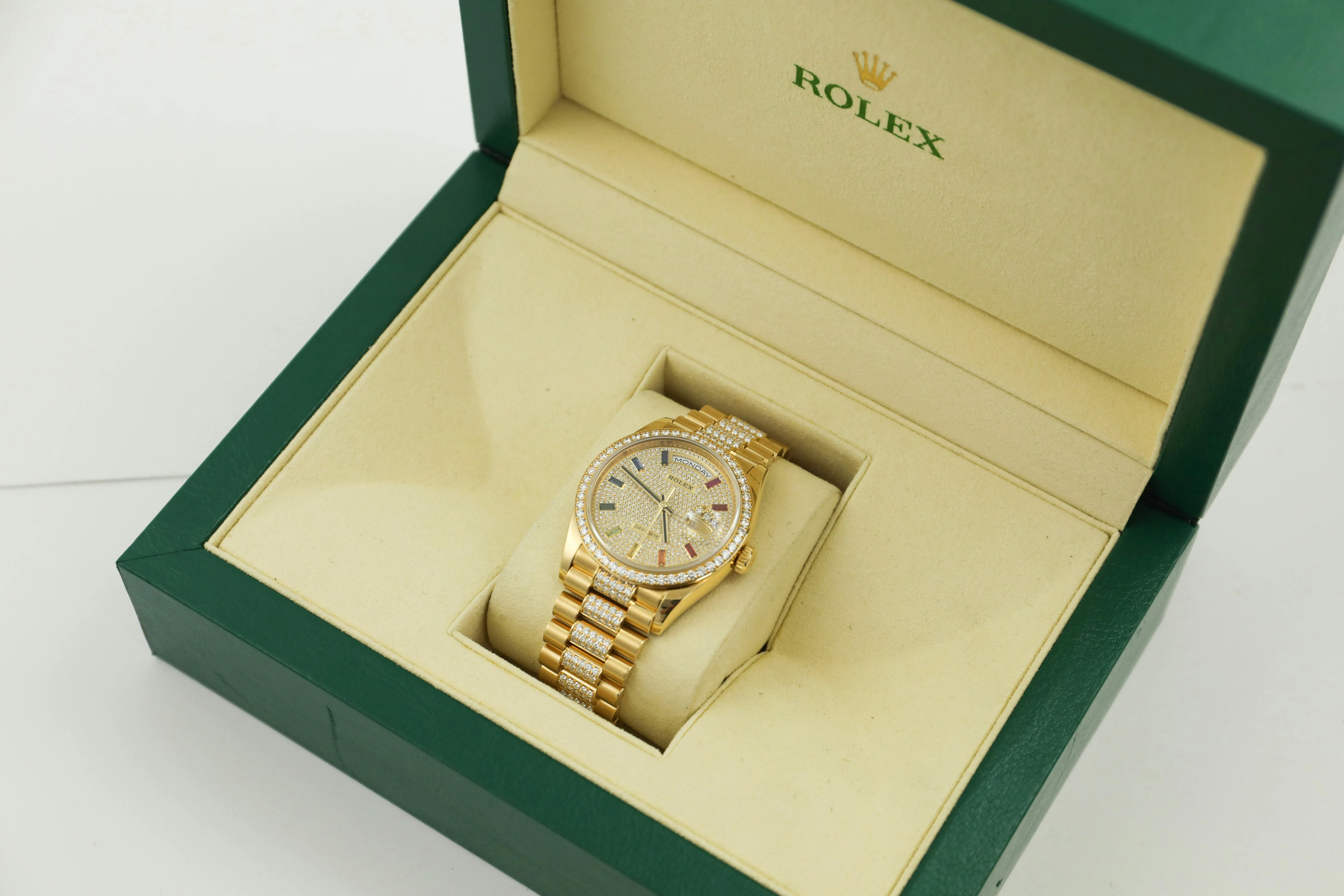 Rolex Day-Date 36 128348RBR 36mm Yellow gold and Diamond Pave 17