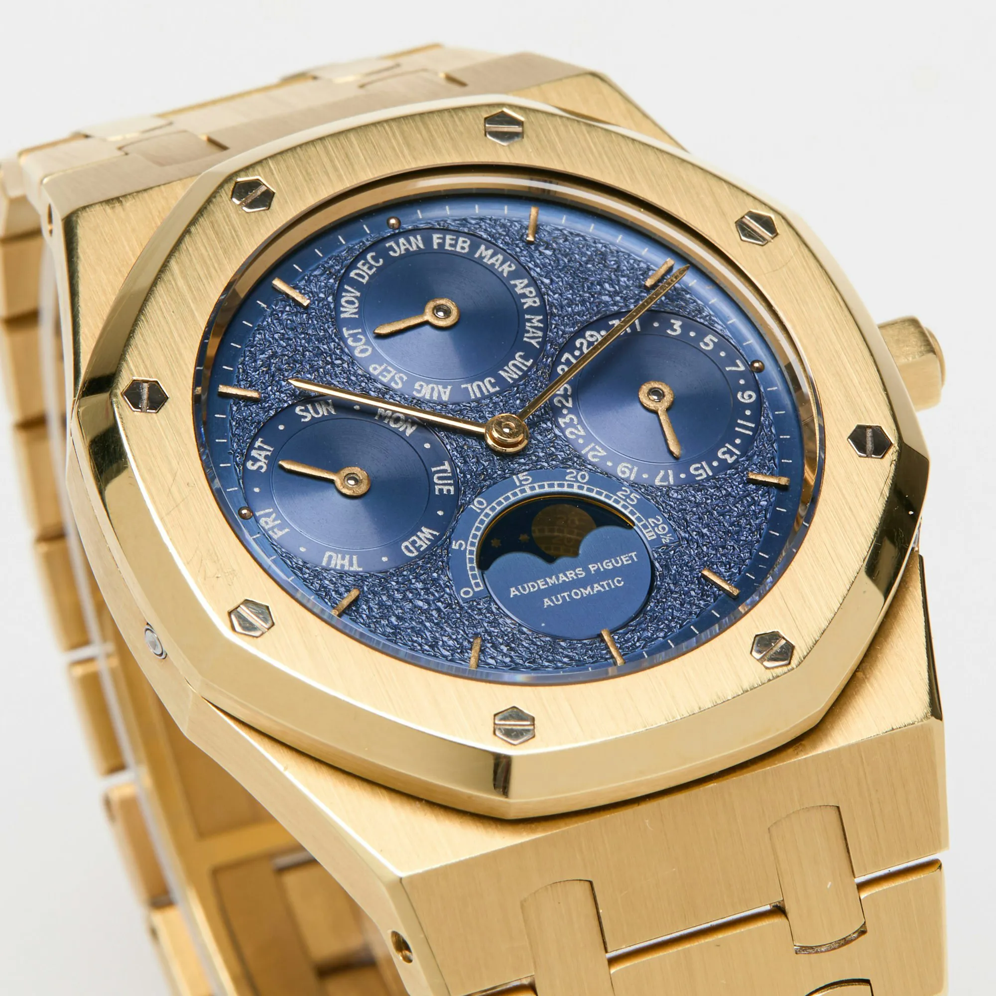 Audemars Piguet Royal Oak 25654BA.OO.0944BA.02 39mm Yellow gold Blue 3