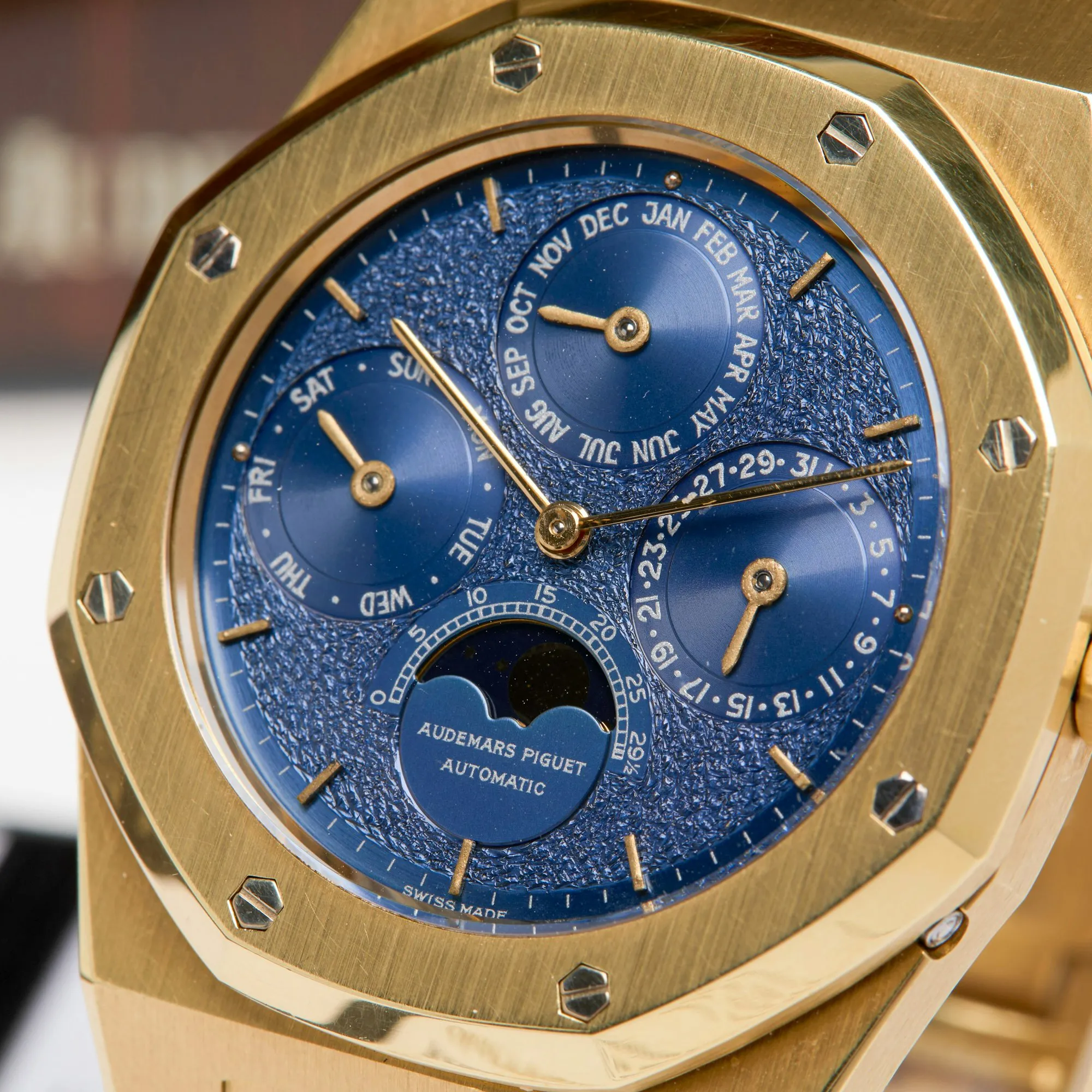 Audemars Piguet Royal Oak 25654BA.OO.0944BA.02 39mm Yellow gold Blue 4