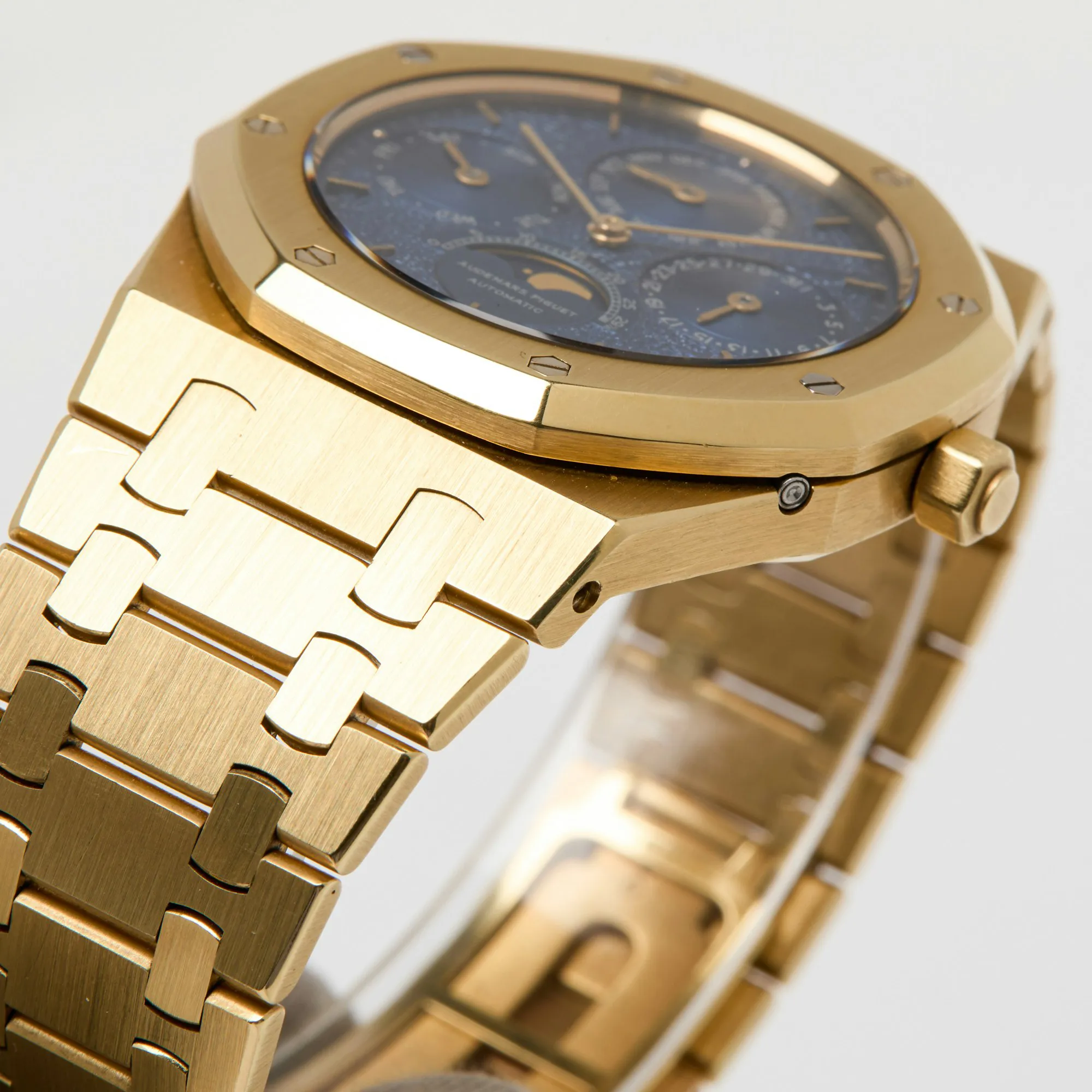 Audemars Piguet Royal Oak 25654BA.OO.0944BA.02 39mm Yellow gold Blue 17