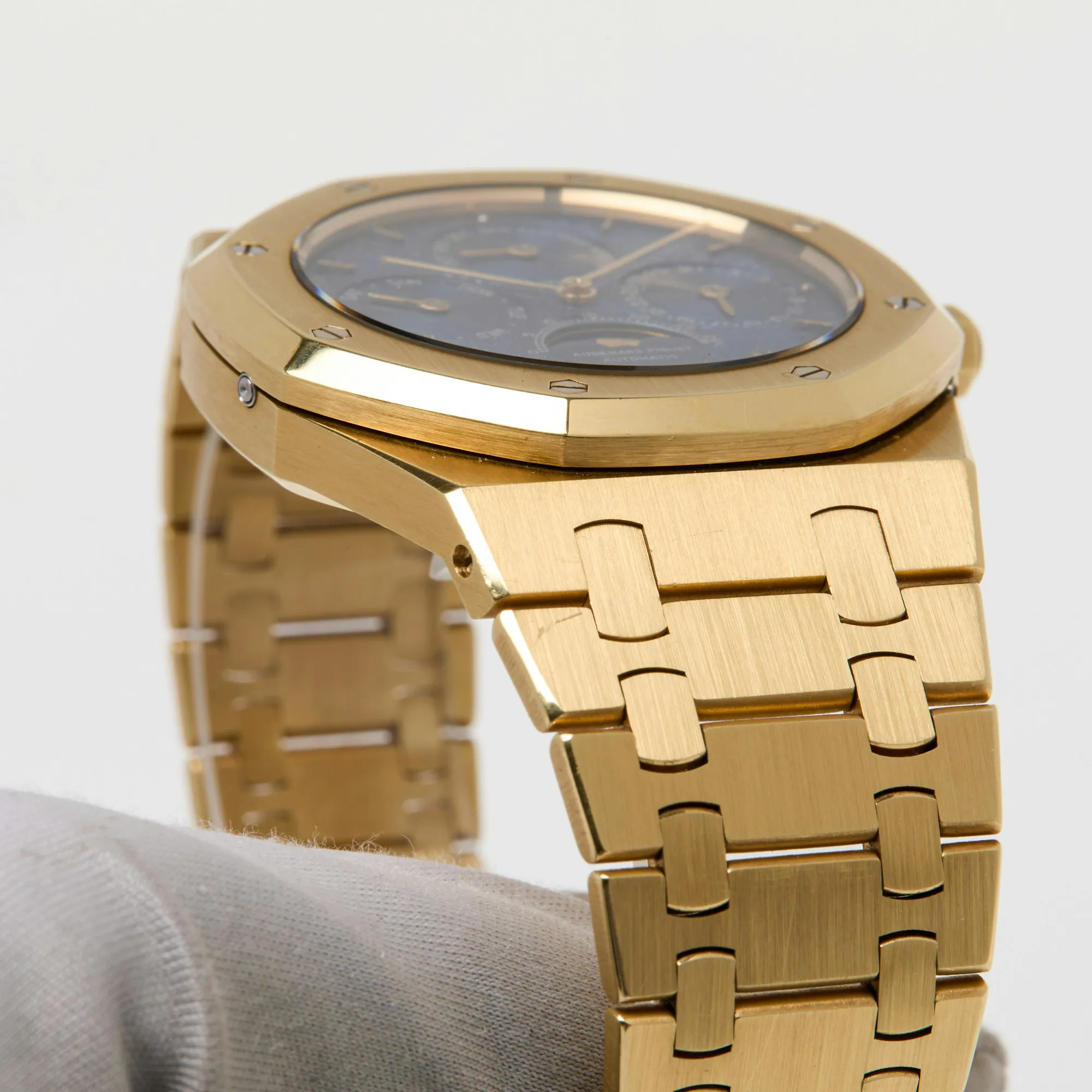 Audemars Piguet Royal Oak 25654BA.OO.0944BA.02 39mm Yellow gold Blue 18