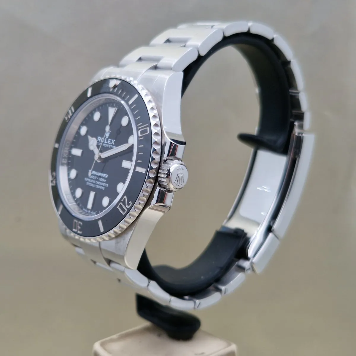 Rolex Submariner 124060 40mm ACCIAIO NERO 4