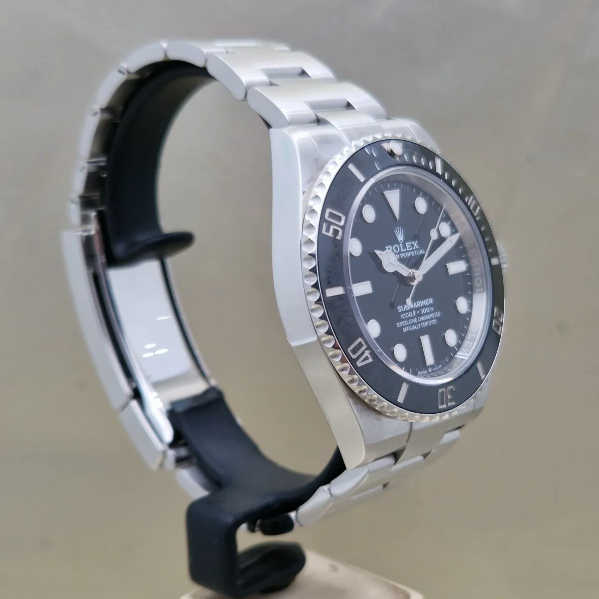 Rolex Submariner 124060 40mm ACCIAIO NERO 3