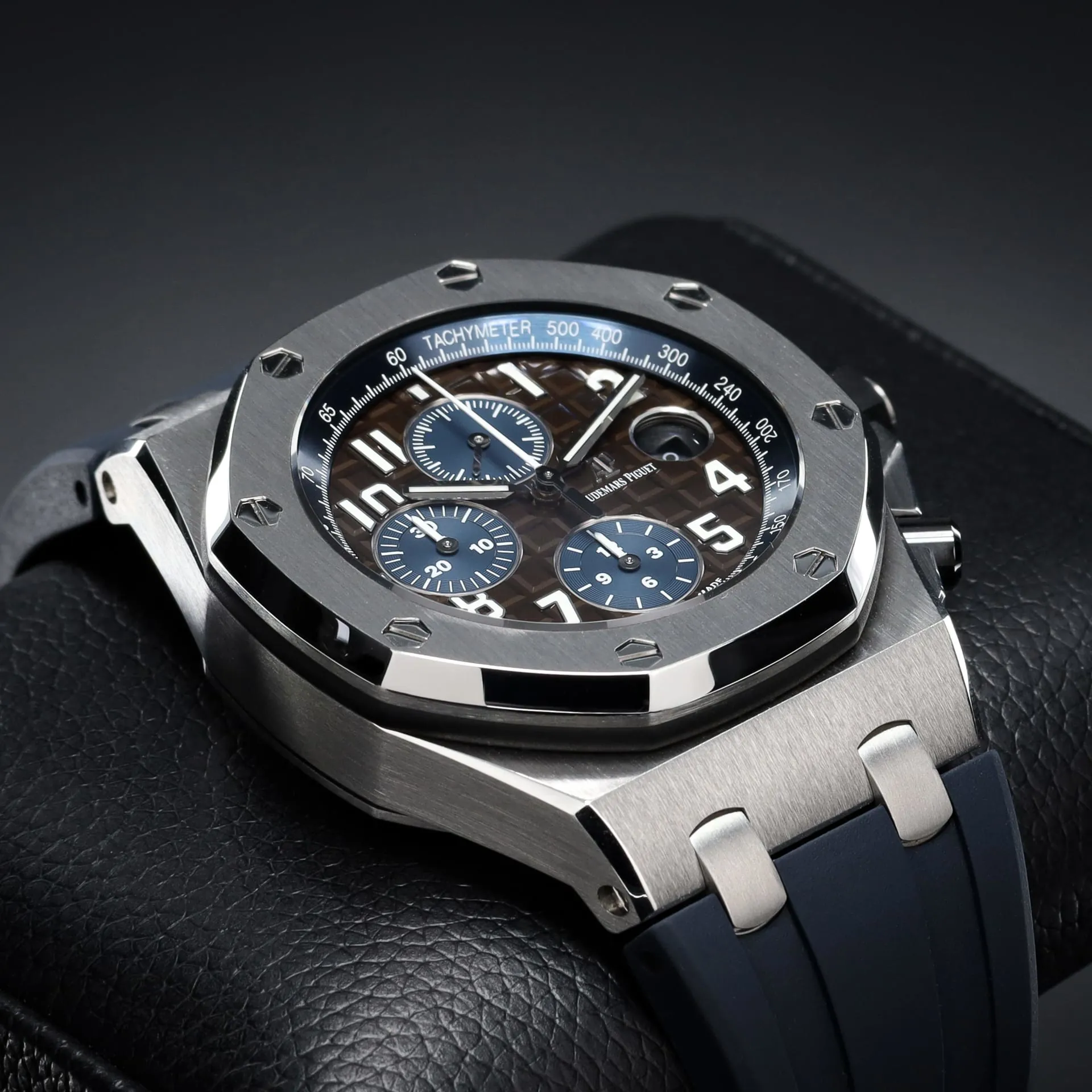 Audemars Piguet Royal Oak Offshore 26470ST.OO.A099CR.01 42mm Stainless steel Brown 3