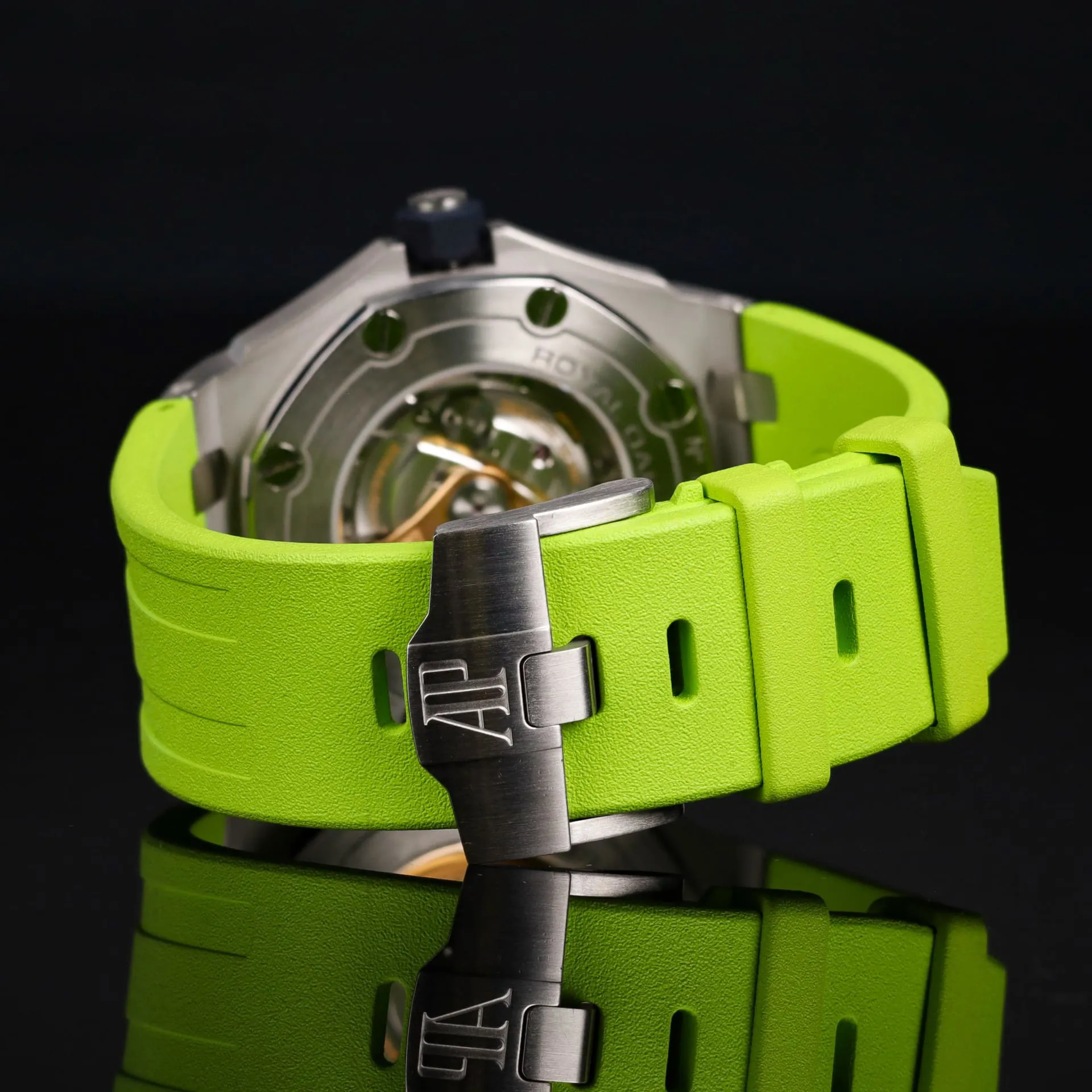 Audemars Piguet Royal Oak Offshore Diver 15710ST.OO.A038CA.01 42mm Stainless steel Green 4