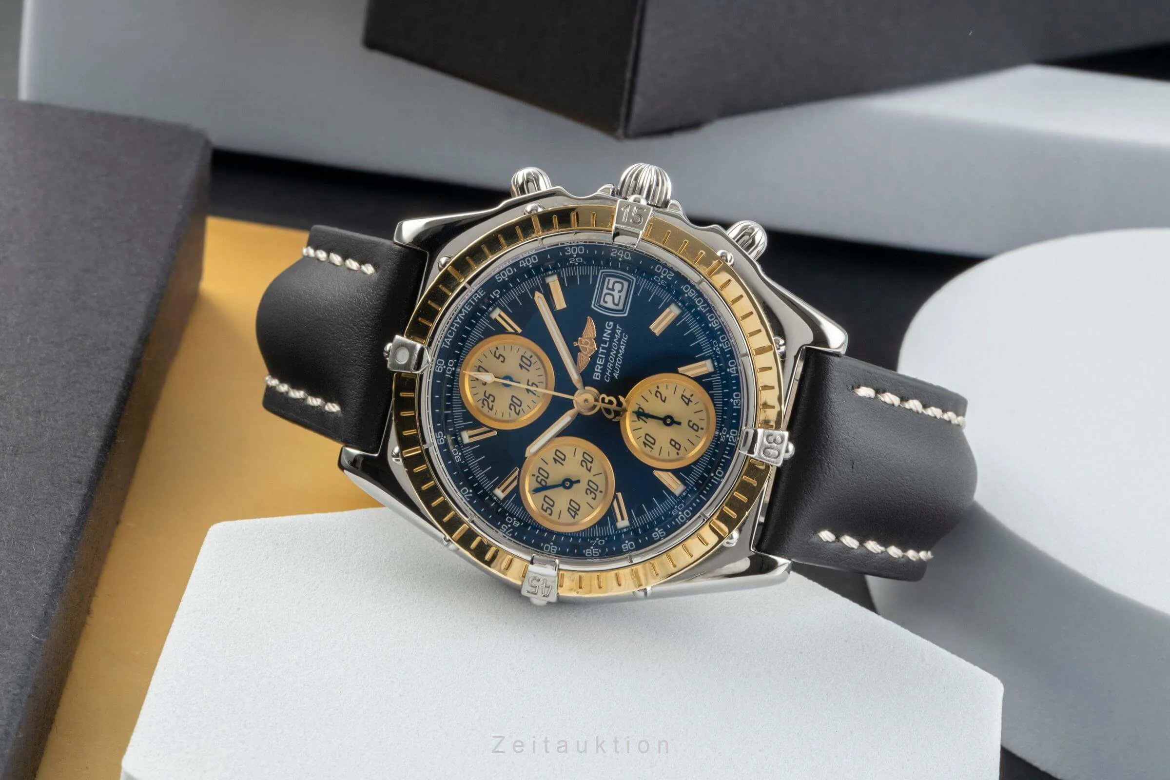 Breitling Chronomat D13050.1 39mm Yellow gold and Stainless steel Black 1