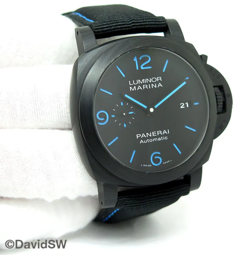 Panerai Luminor GMT Automatic PAM 01661 44mm Carbotech Black