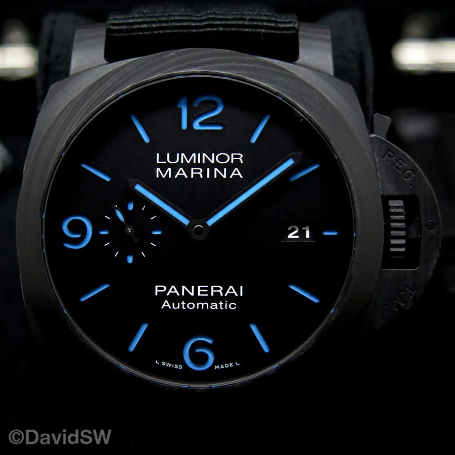 Panerai Luminor GMT Automatic PAM 01661 44mm Carbotech Black 2