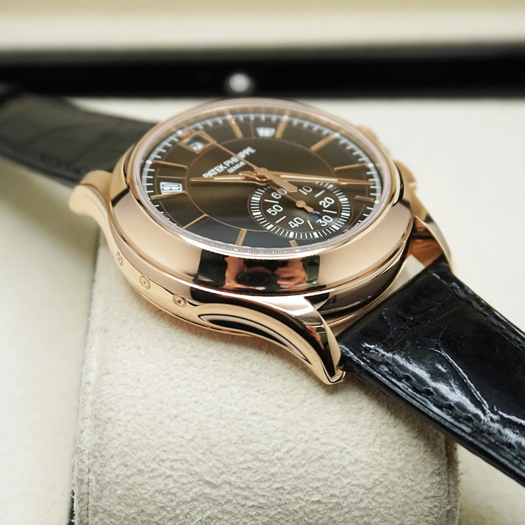 Patek Philippe Annual Calendar Chronograph 5905R-001 42mm Rose gold Brown 2