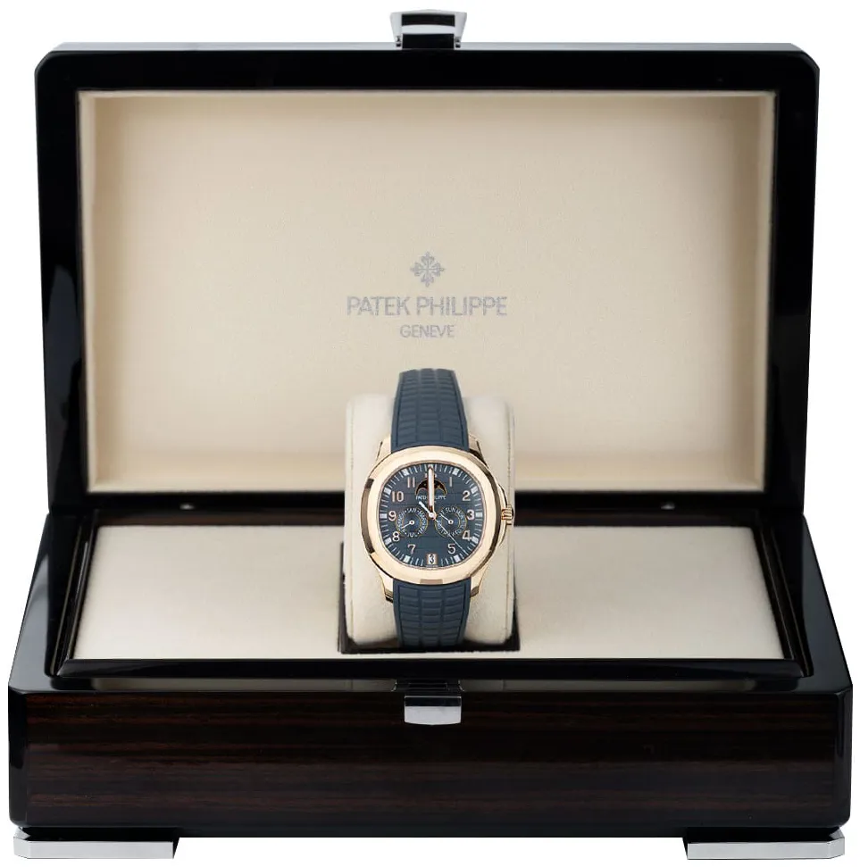 Patek Philippe Aquanaut 5261R-001 40mm Rose gold Blue 5