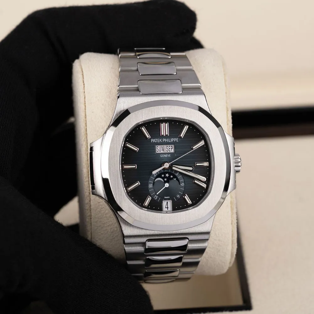 Patek Philippe Nautilus 5726/1A-014 40.5mm Stainless steel Blue