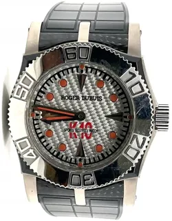 Roger Dubuis Easy Diver SE46.14.7.N/9 Titanium Silver