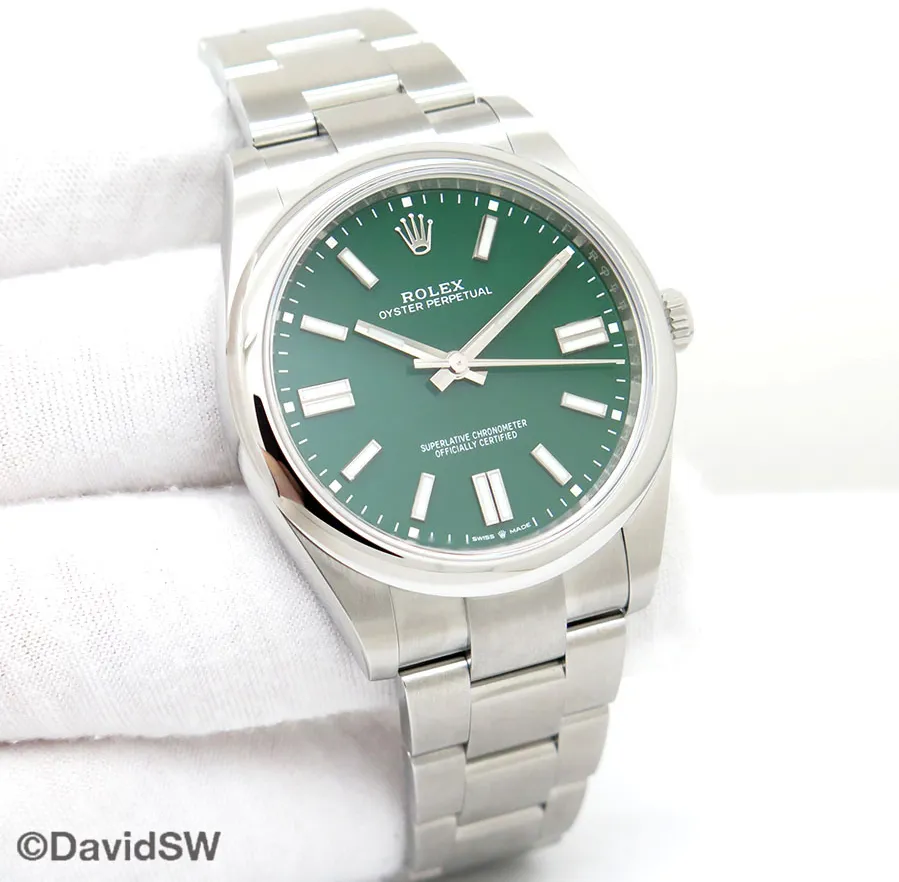 Rolex Oyster Perpetual 41 124300 41mm Stainless steel Green