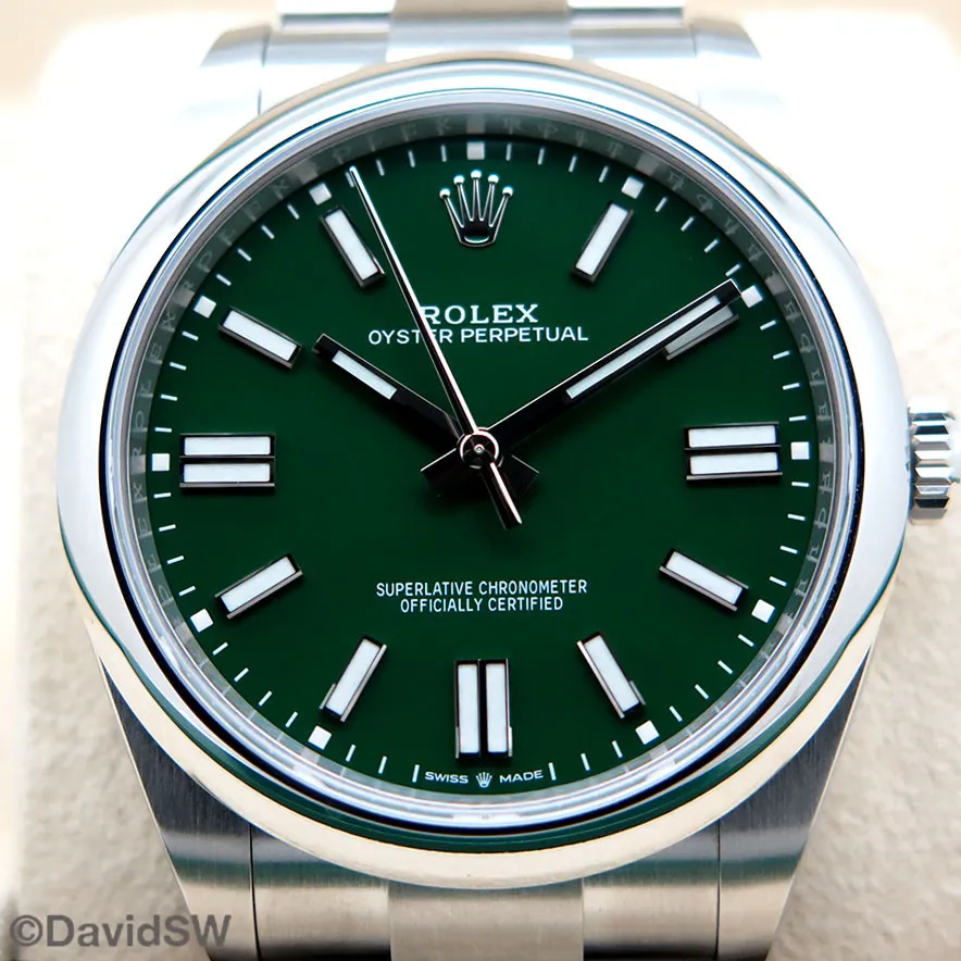 Rolex Oyster Perpetual 41 124300 41mm Stainless steel Green 2