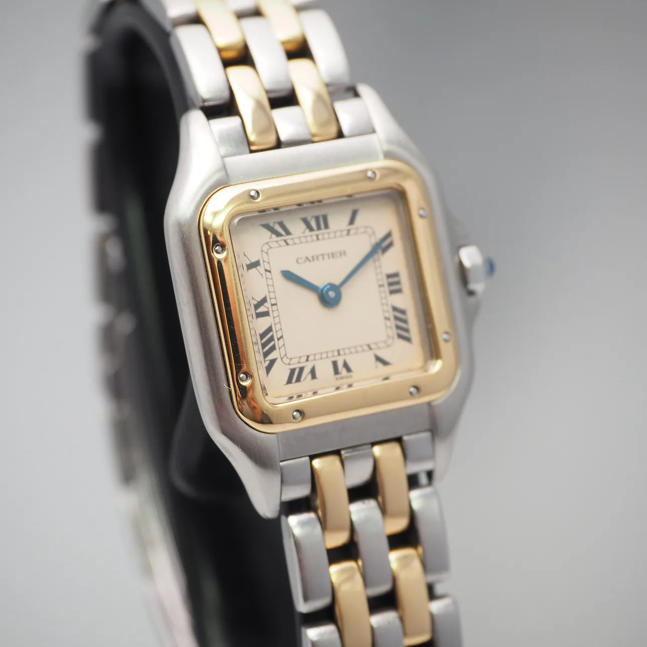 Cartier Panthère 166921, (66921) 22mm Yellow gold 4