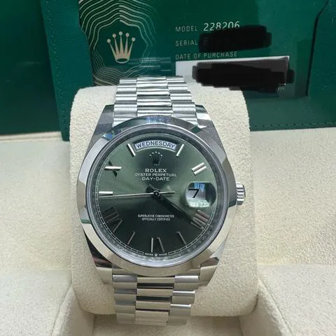 Rolex Day-Date 40 228206 40mm Platinum Green