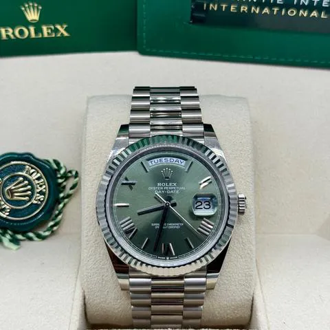 Rolex Day-Date 40 228239 40mm White gold Green