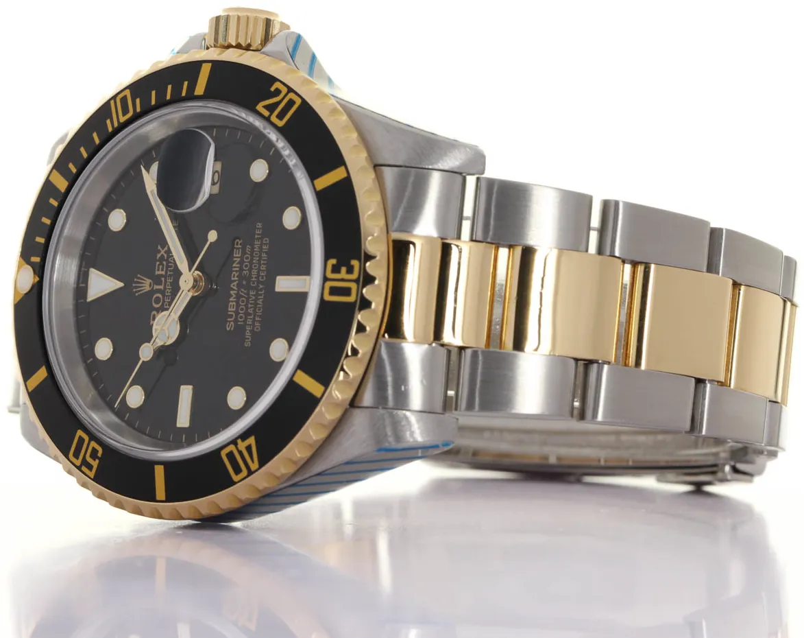 Rolex Submariner 16613 40mm Yellow gold and Stainless steel Blue 2