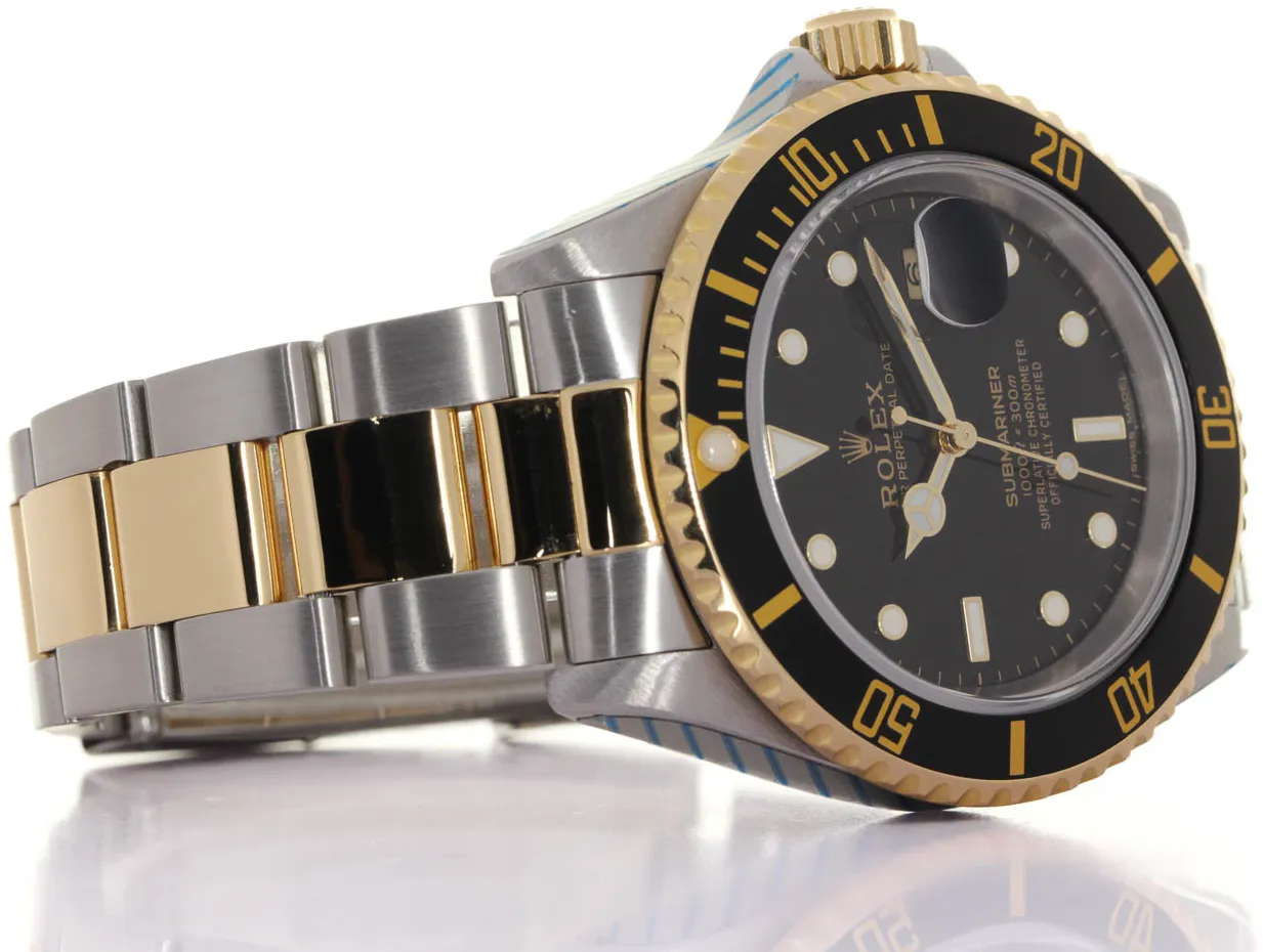 Rolex Submariner 16613 40mm Yellow gold and Stainless steel Blue 6