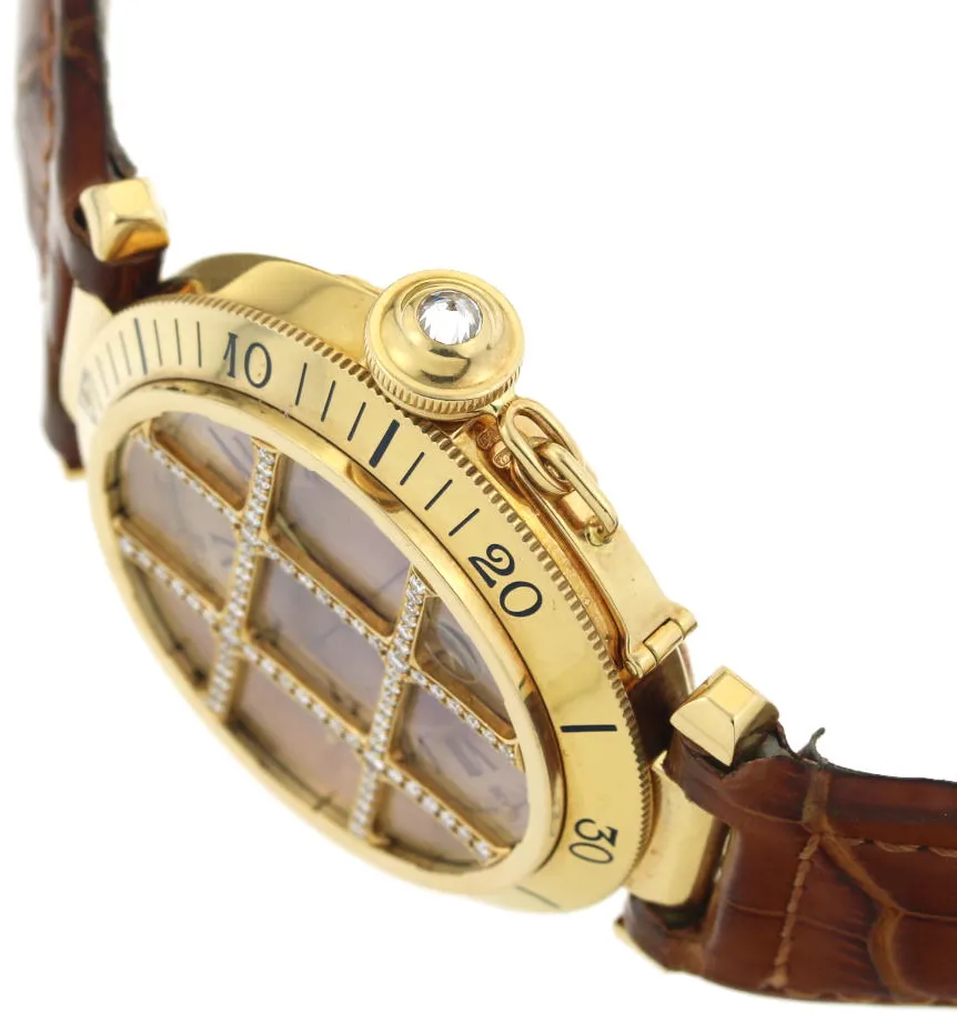 Cartier Pasha 1023 38mm Yellow gold 2