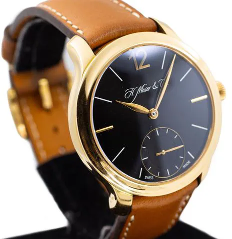 H. Moser & Cie. Endeavour 321.503-005 39mm Rose gold Black 1