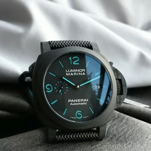 Panerai Luminor GMT Automatic PAM 01661 44mm Carbon fiber Black