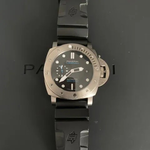 Panerai Submersible PAM 01305 47mm Titanium Black 9