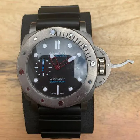 Panerai Submersible PAM 01305 47mm Titanium Black 15