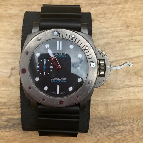 Panerai Submersible PAM 01305 47mm Titanium Black 16