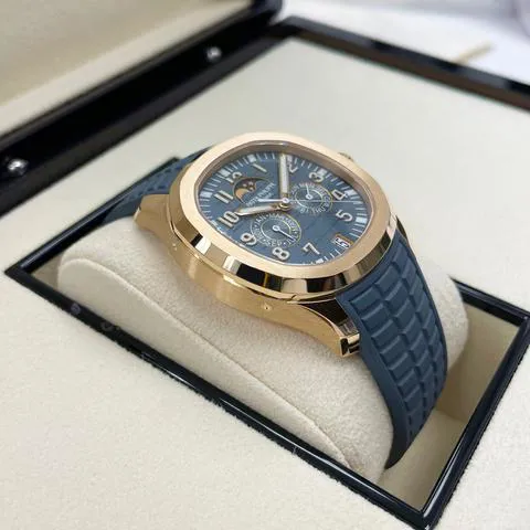 Patek Philippe Aquanaut 5261R-001 40mm Rose gold Blue 3