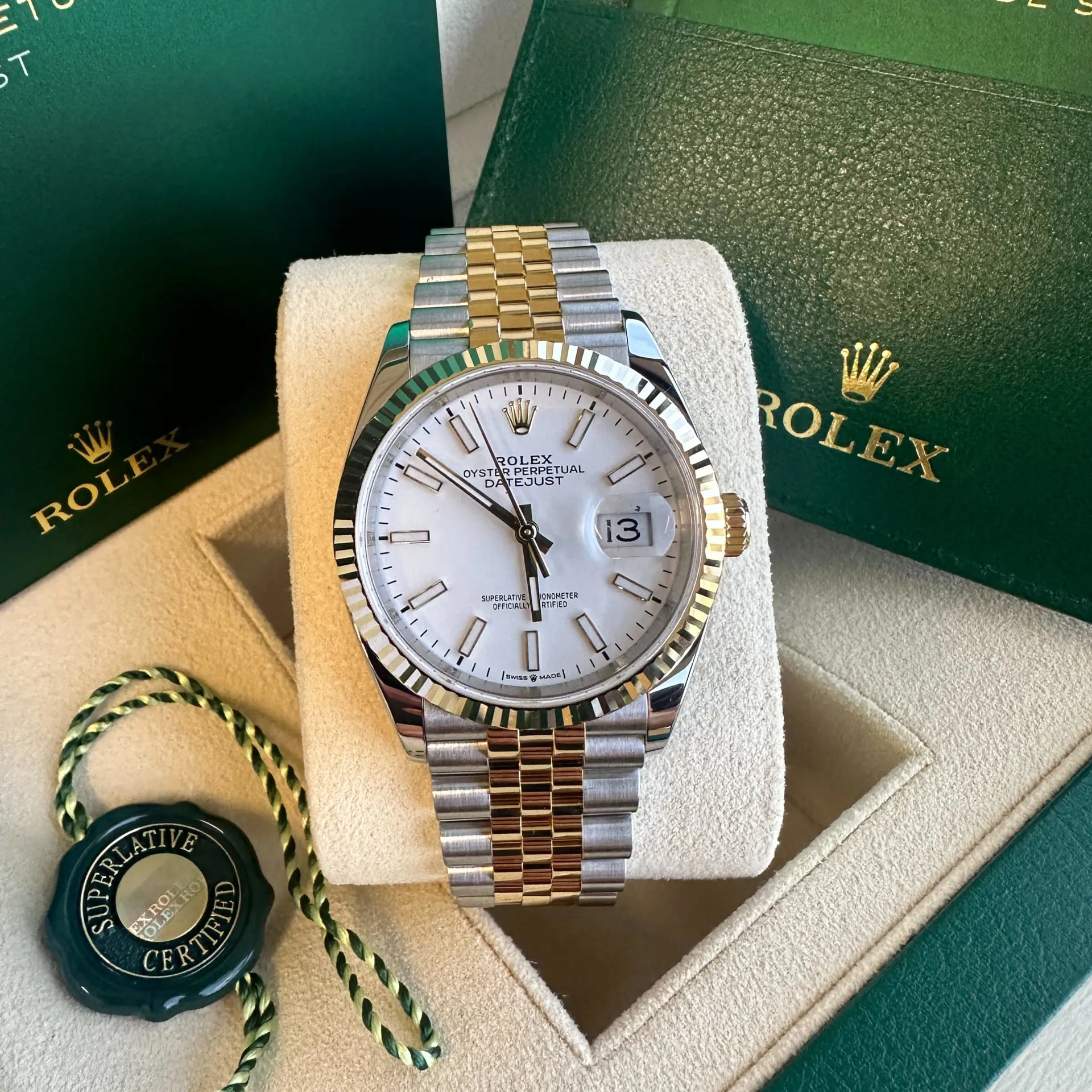 Rolex Datejust 36 126233-0019 36mm Yellow gold and Oystersteel White 6