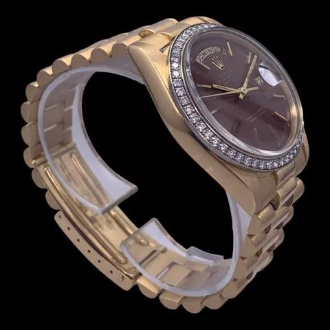 Rolex Day-Date 36 1804 36mm Yellow gold Burgundy 2