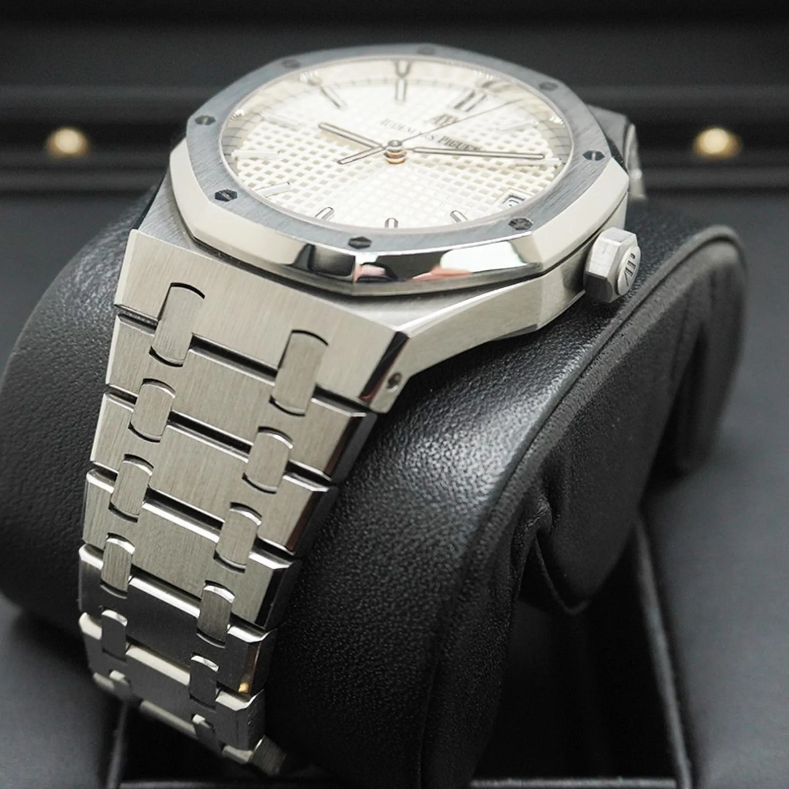 Audemars Piguet Royal Oak 15500ST.OO.1220ST.04 41mm Stainless steel Silver 2