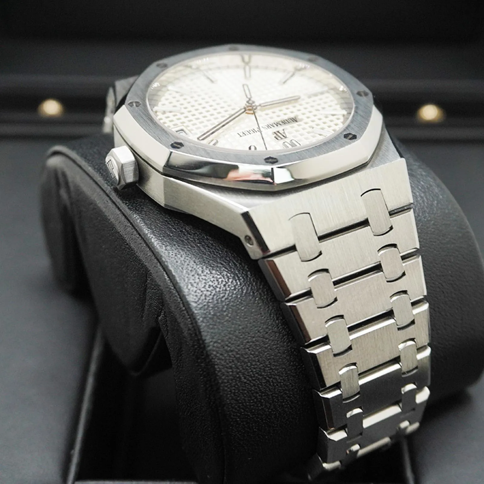 Audemars Piguet Royal Oak 15500ST.OO.1220ST.04 41mm Stainless steel Silver 5