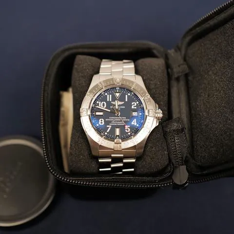 Breitling Avenger A17330 45mm Stainless steel Blue 6